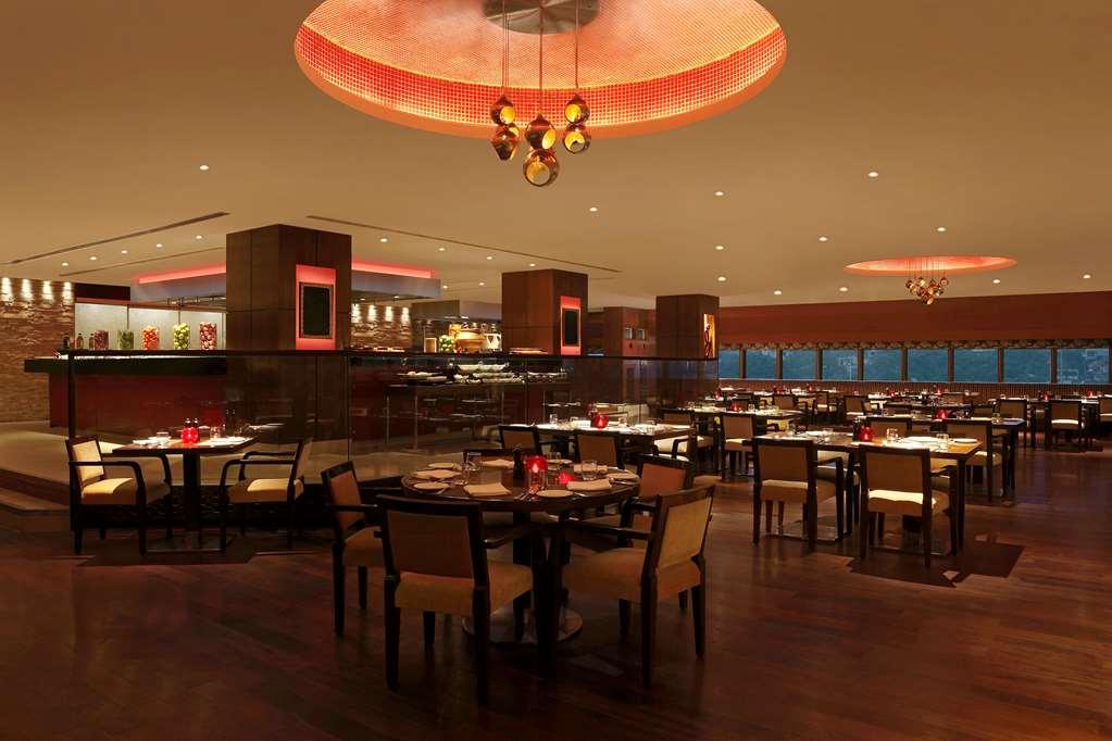 ฮิลตัน การ์เด้น อินน์ นิวเดลี/ซาเกท ร้านอาหาร รูปภาพ